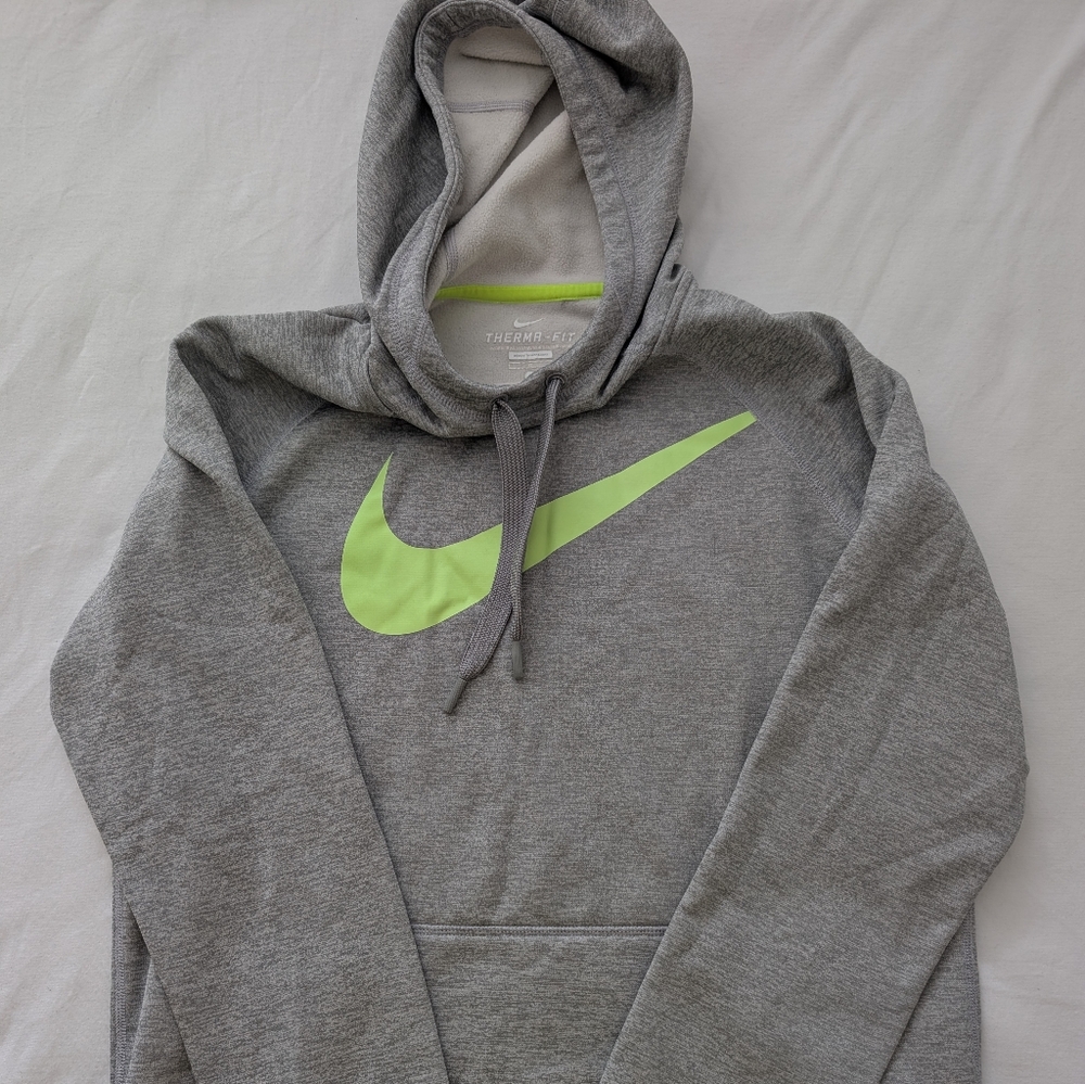 Nike Therma-fit  Sweater